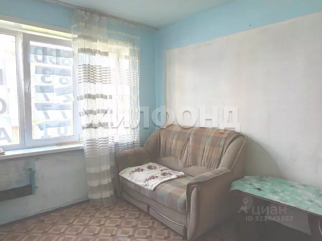 Комната Хакасия, Абакан Торговая ул., 2/2 (11.8 м) - Фото 2