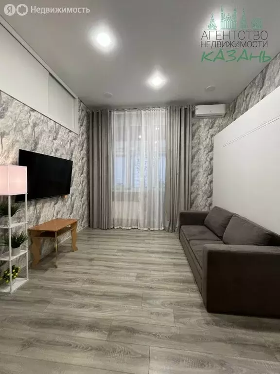 3-комнатная квартира: Казань, улица Максимова, 37Б (78.6 м) - Фото 2