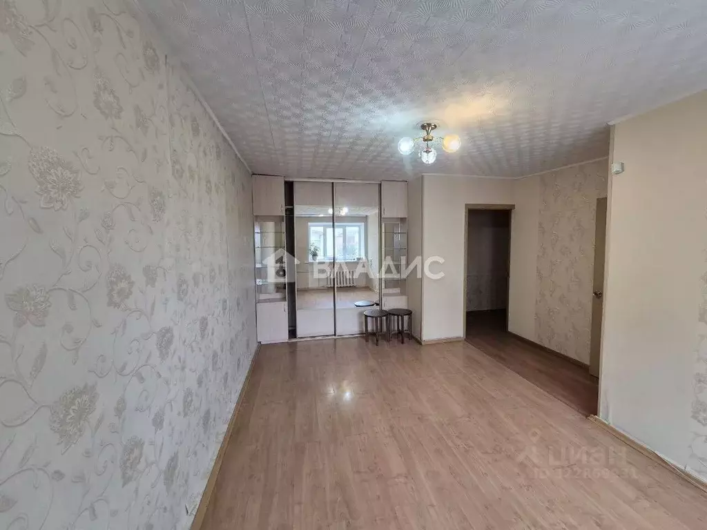 2-к кв. Бурятия, Улан-Удэ ул. Гагарина, 33 (40.7 м) - Фото 1