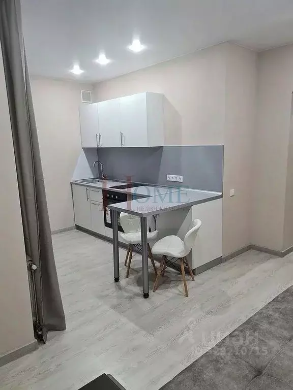 Студия Новосибирская область, Новосибирск Кубовая ул., 113/5 (30.0 м) - Фото 1