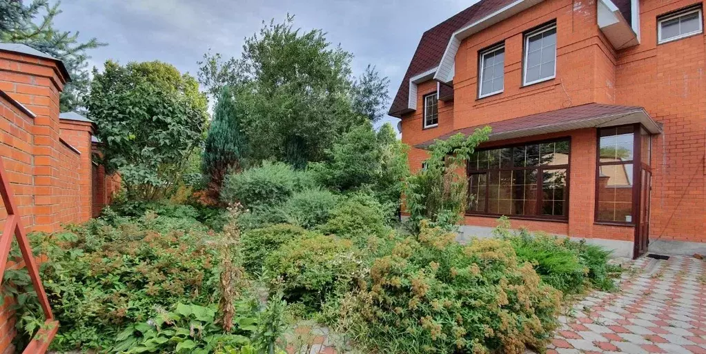 Коттедж в Московская область, Коломна ул. Бочманово, 2А (400 м) - Фото 1