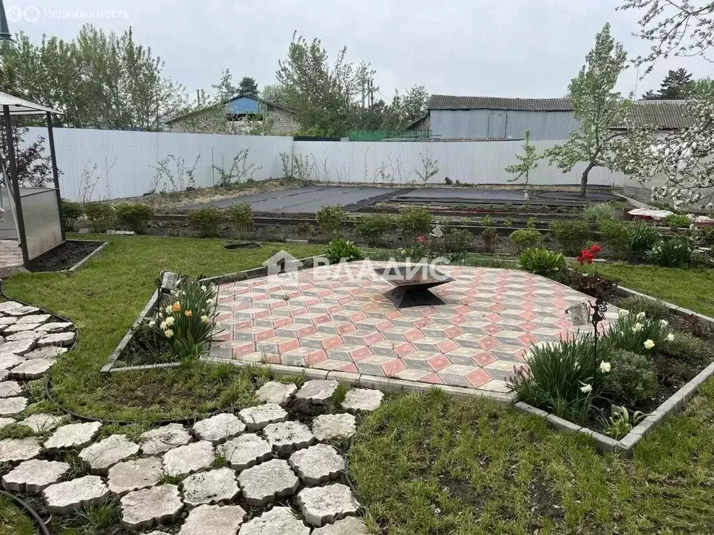 Дом в посёлок городского типа Аксубаево, Краснопартизанская улица, 5 ... - Фото 2