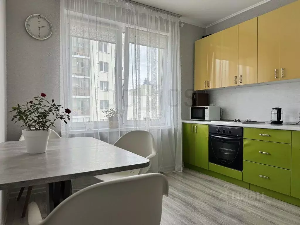 2-к кв. Свердловская область, Екатеринбург ул. Рябинина, 29 (53.5 м) - Фото 0