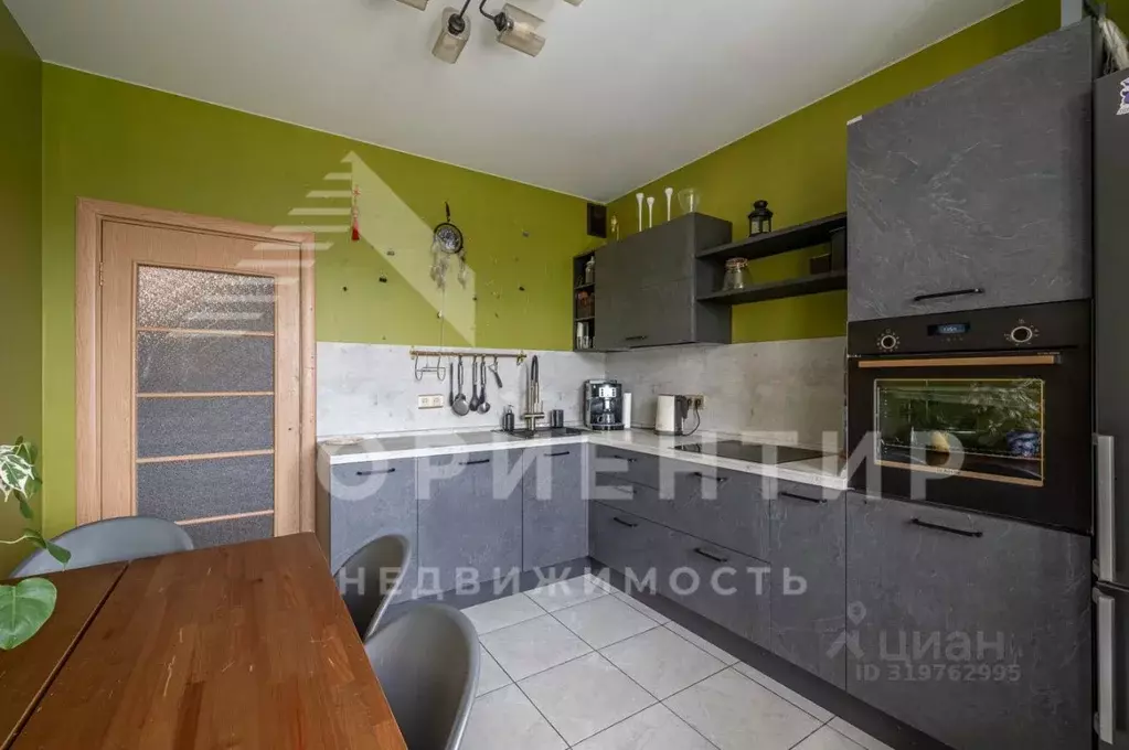 2-к кв. Свердловская область, Екатеринбург ул. Соболева, 19 (68.1 м) - Фото 1