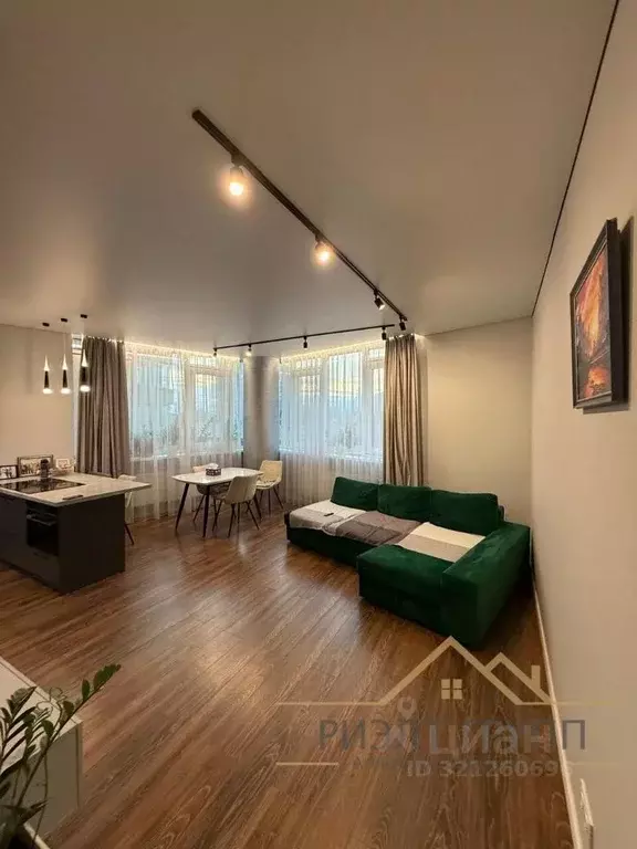 3-к кв. Татарстан, Казань ул. Оренбургский Тракт, 8Д (90.0 м) - Фото 1