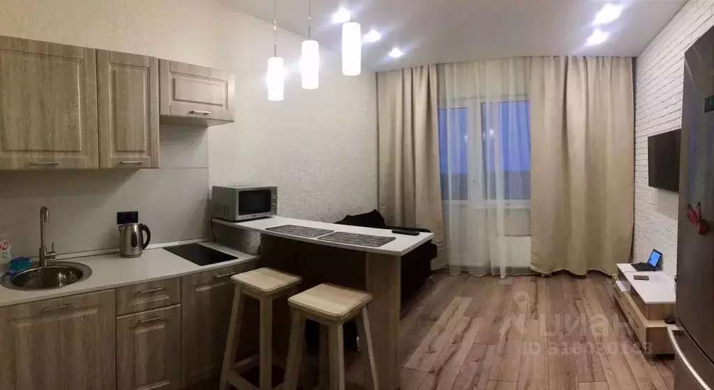 Студия Ханты-Мансийский АО, Сургут ул. Мелик-Карамова, 40/1 (29.0 м) - Фото 1
