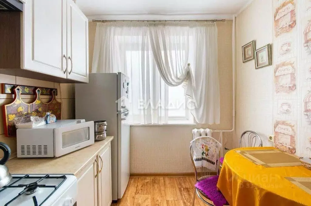 3-к кв. Калининградская область, Калининград ул. Куйбышева, 177 (64.8 ... - Фото 2