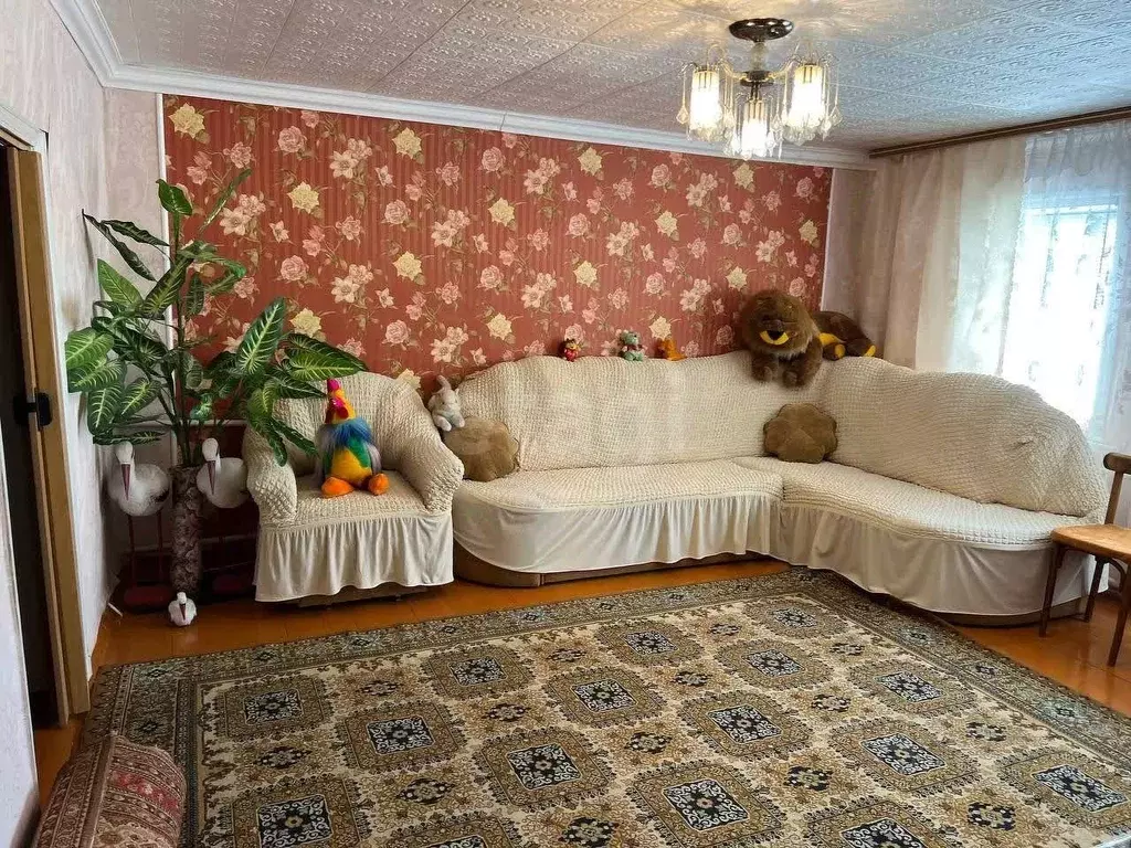 Дом в Белгородская область, Губкин Центральная ул., 75 (80 м) - Фото 0