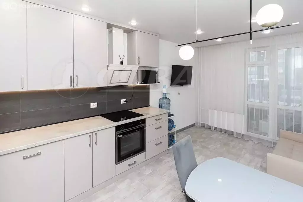 3-комнатная квартира: Тюмень, Ледниковый проезд, 2 (80 м) - Фото 2