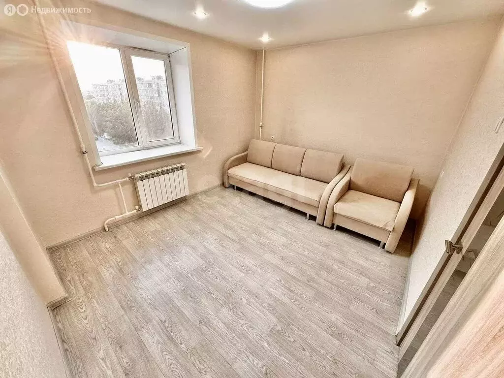 1-комнатная квартира: Казань, улица Побежимова, 53 (28.4 м) - Фото 0