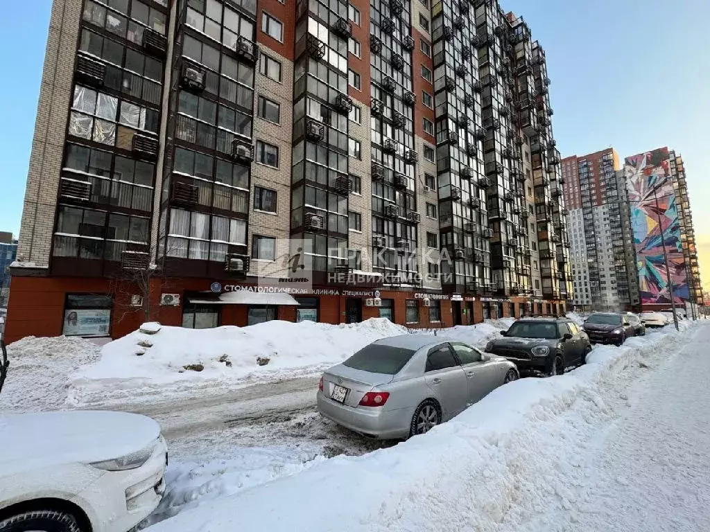 Продается 3-комнатная квартира - Фото 1