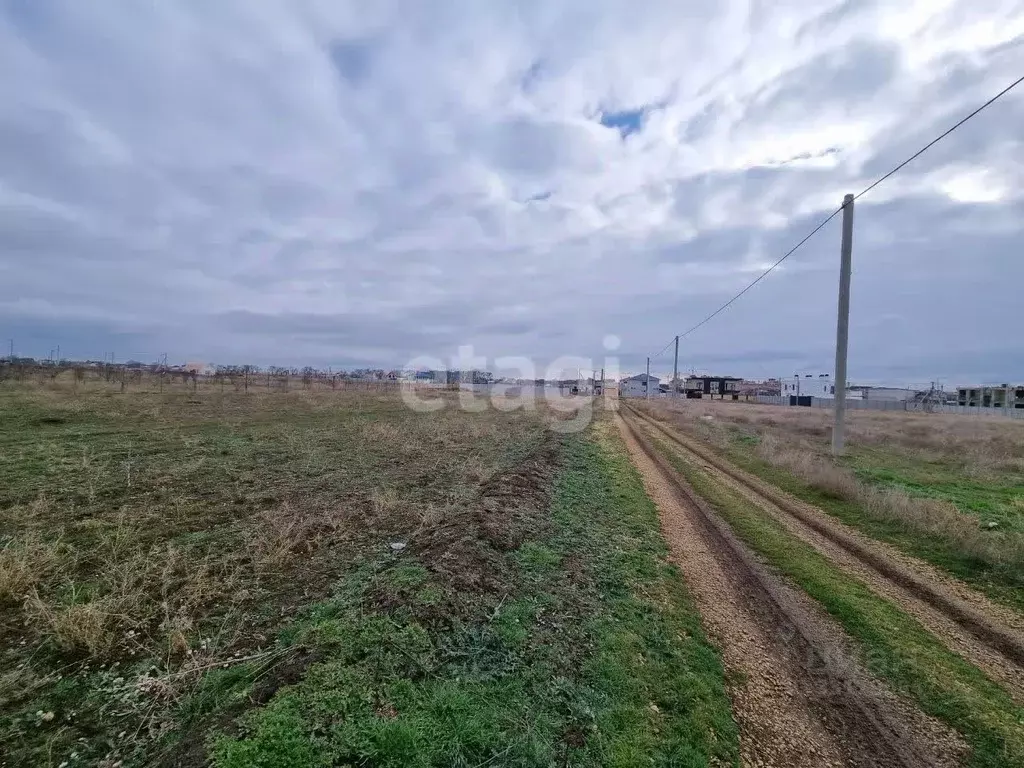 Участок в Крым, Сакский район, с. Уютное  (8.0 сот.) - Фото 1