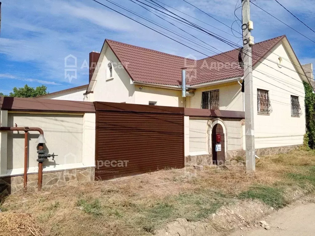 Дом в Волгоградская область, Волгоград ул. Габышева (643 м) - Фото 1