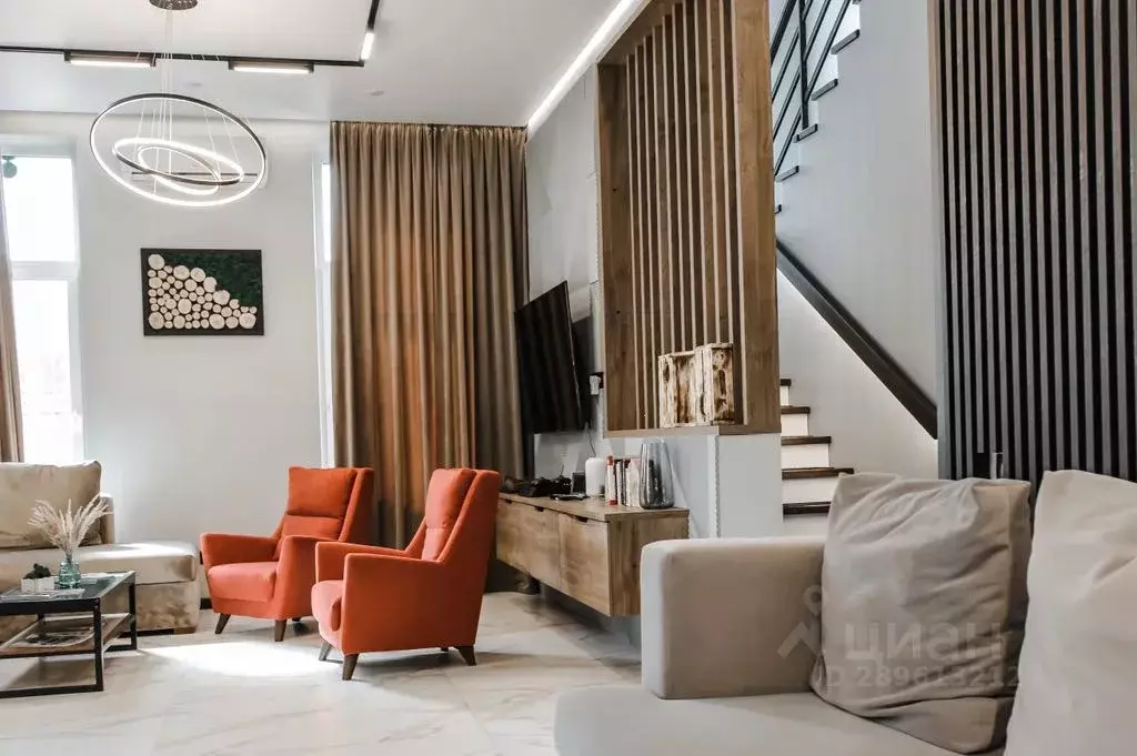 Дом в Ленинградская область, Всеволожск ул. Воздвиженская, 1 (280 м) - Фото 1