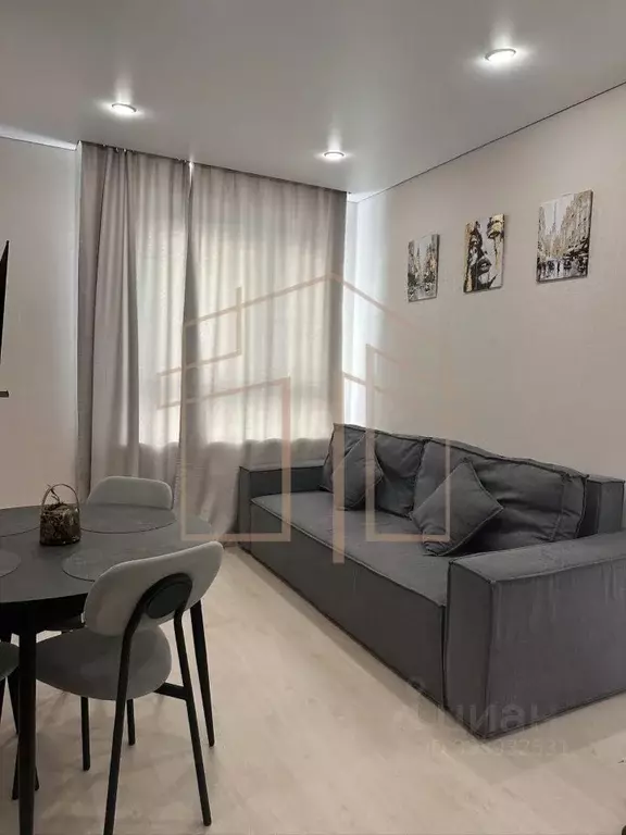 2-к кв. Тюменская область, Тюмень ул. Мельникайте, 2к18 (64.0 м) - Фото 1