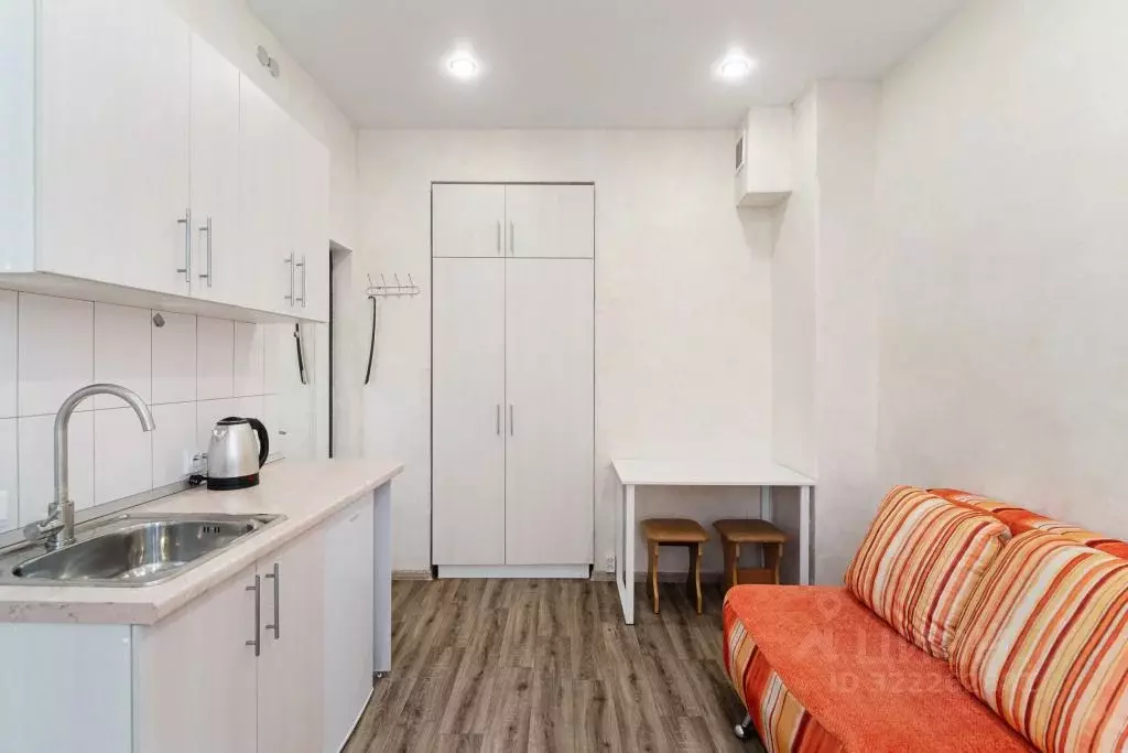 1-к кв. Омская область, Омск ул. Долгирева, 15 (20.0 м) - Фото 2