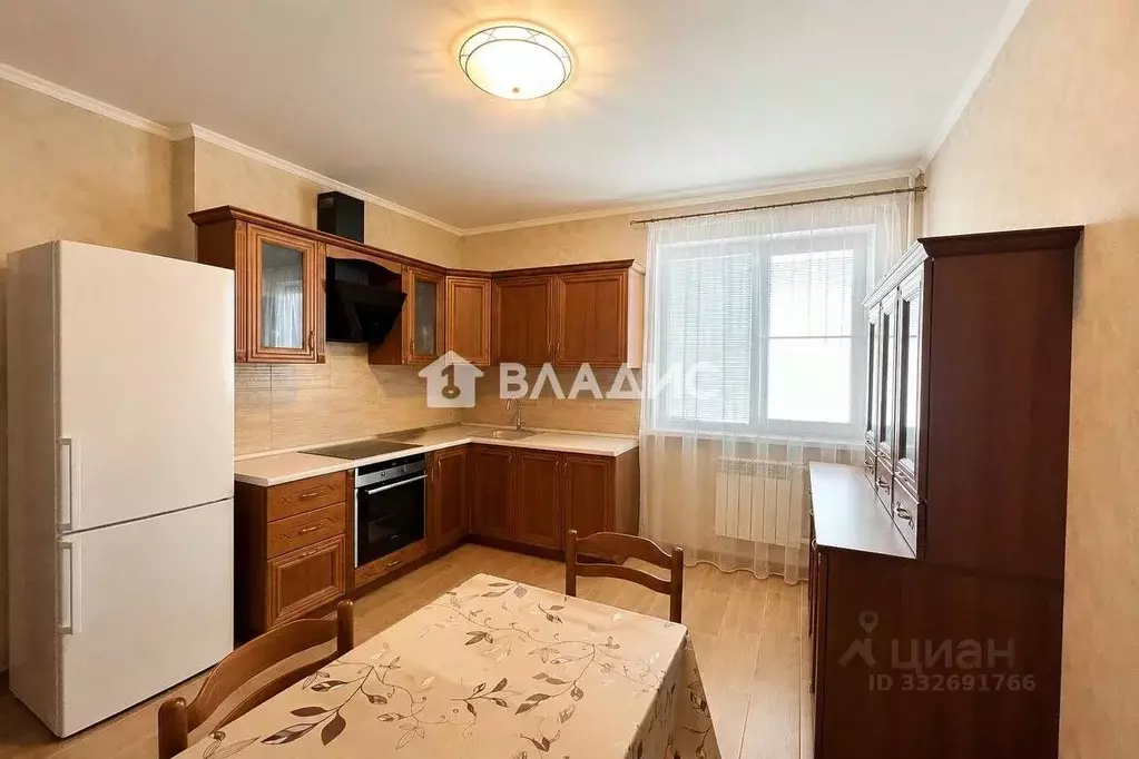 2-к кв. Белгородская область, Белгород Славянская ул., 15 (79.0 м) - Фото 1