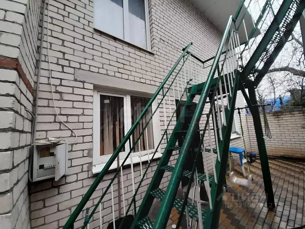 Дом в Ставропольский край, Ставрополь № 8 мкр, ул. Абрамовой, 26 (75 ... - Фото 2