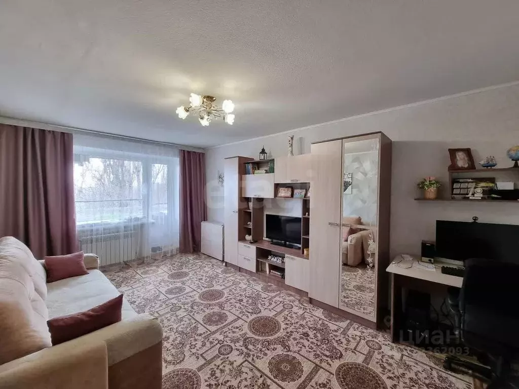 3-к кв. Саратовская область, Саратов Новоузенская ул., 166/168 (60.0 ... - Фото 1