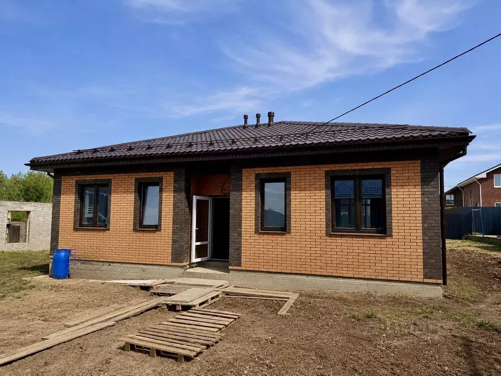 Дом в Московская область, Домодедово КП Рэд тер., 94 (100 м) - Фото 1