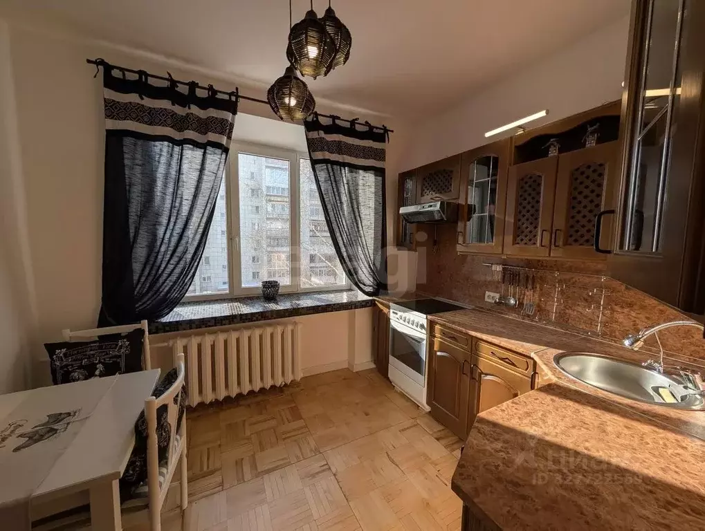 2-к кв. Тюменская область, Тюмень ул. Седова, 17 (58.0 м) - Фото 1