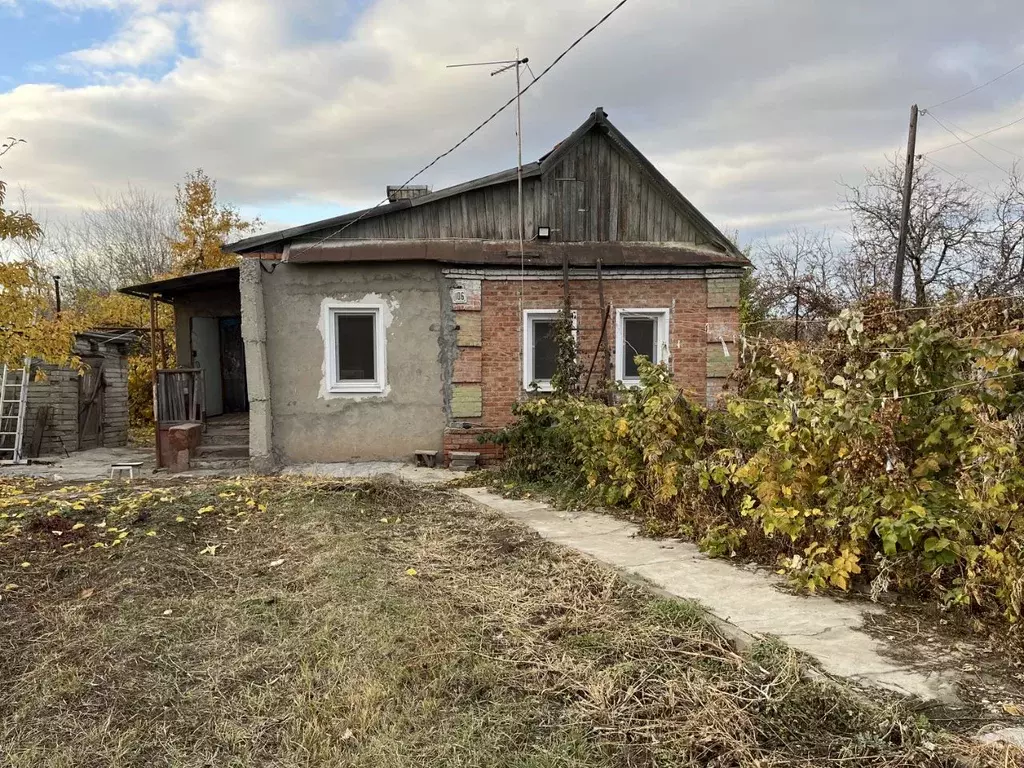 Дом в Саратовская область, Энгельс Полиграфическая ул. (54 м) - Фото 1