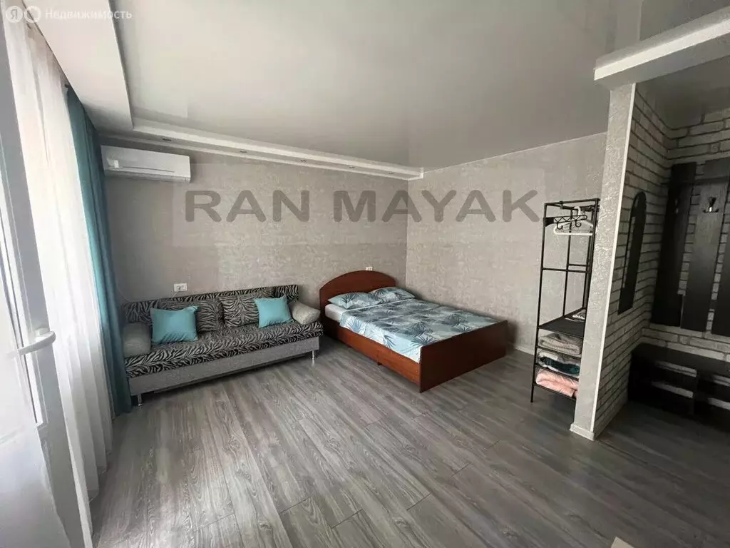 1-комнатная квартира: Майкоп, улица Михайлова, 8 (37.6 м) - Фото 1