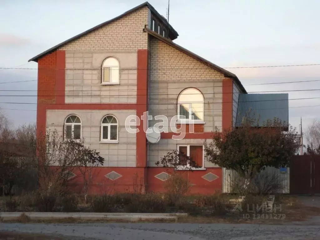 Дом в Белгородская область, Шебекино пл. Центральная (199 м) - Фото 0