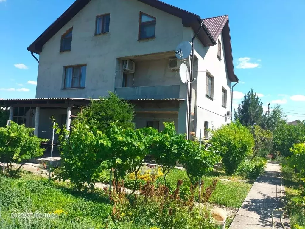 Дом в Севастополь с. Орлиное, ул. Родниковская (200 м) - Фото 1