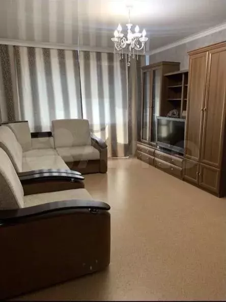 1-к. квартира, 40 м, 5/9 эт. - Фото 0