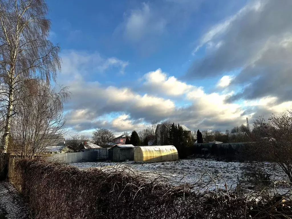 Участок в Московская область, Истра муниципальный округ, д. Крючково ... - Фото 1