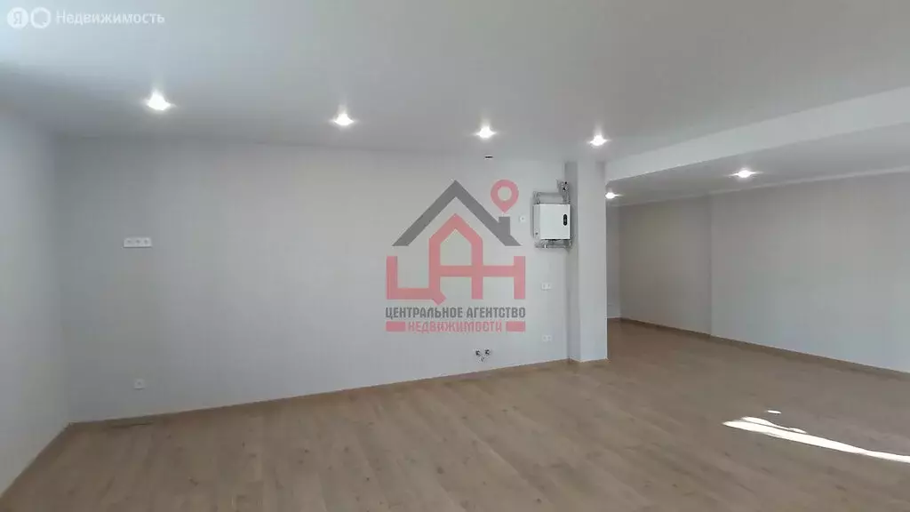 Квартира-студия: Ессентуки, улица Кленовая Роща, 8 (60.8 м) - Фото 0