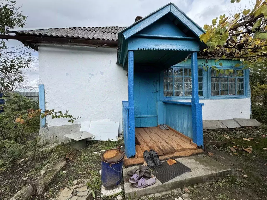 Дом в Краснодарский край, Апшеронский район, Кубанское с/пос, с. ... - Фото 1