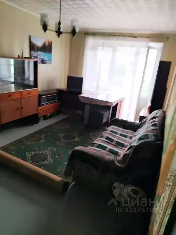 2-к кв. Ленинградская область, Тихвин 5-й мкр, 2 (45.9 м) - Фото 0
