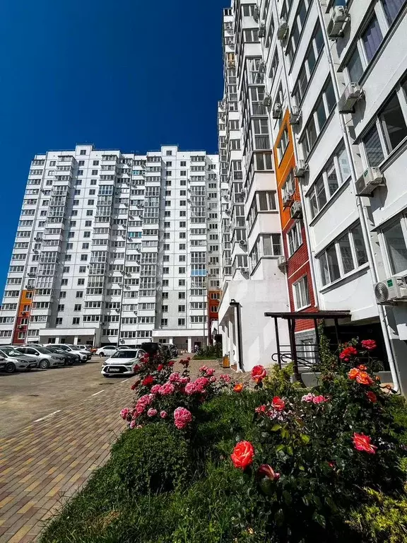 1-к. квартира, 45 м, 10/17 эт. - Фото 0
