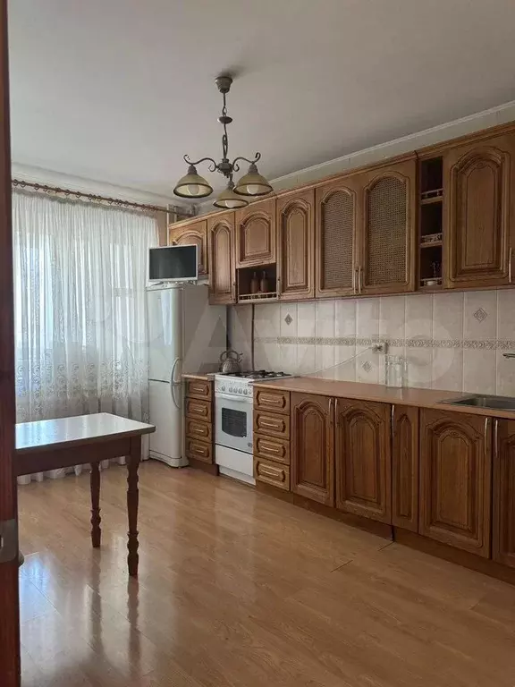2-к. квартира, 60 м, 2/10 эт. - Фото 0