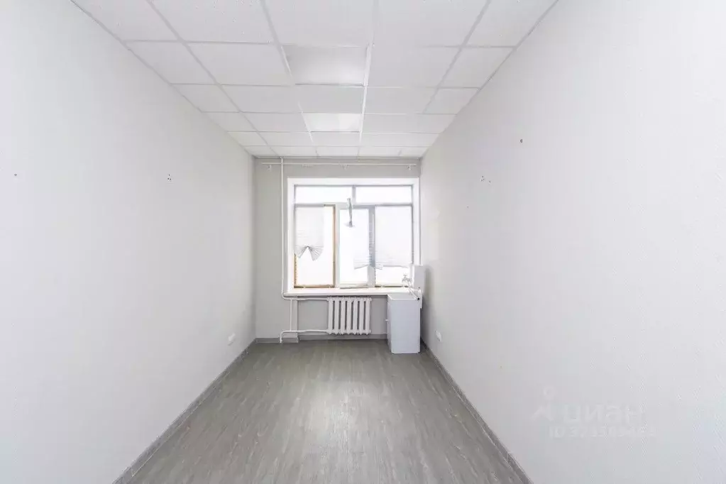 Офис в Тюменская область, Тюмень ул. Хохрякова, 47 (15 м) - Фото 1