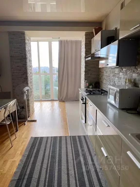 2-к кв. Башкортостан, Уфа Коммунистическая ул., 14 (60.0 м) - Фото 0
