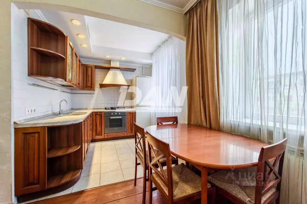 3-к кв. Челябинская область, Челябинск ул. Коммуны, 125 (58.7 м) - Фото 1