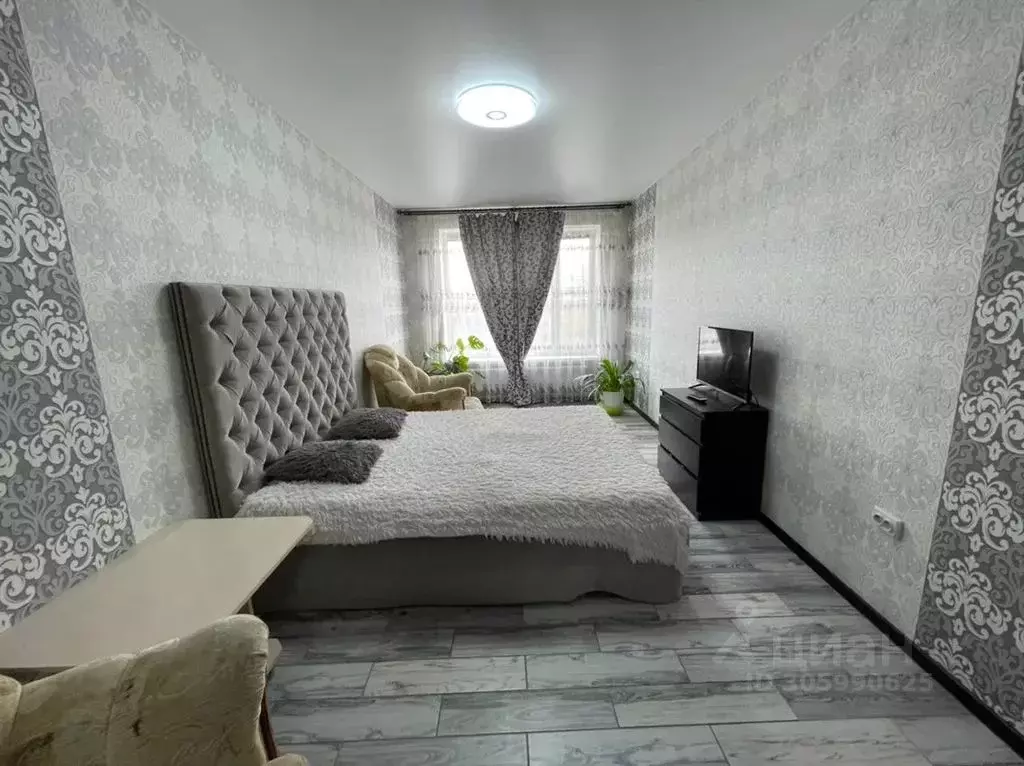 2-к кв. Ростовская область, Таганрог ул. Адмирала Крюйса, 23/9 (65.0 ... - Фото 0