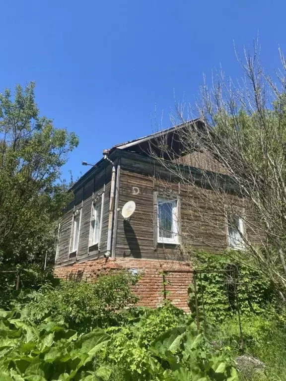 Дом в Саратовская область, Красноармейск Революционная ул., 32 (59 м) - Фото 0