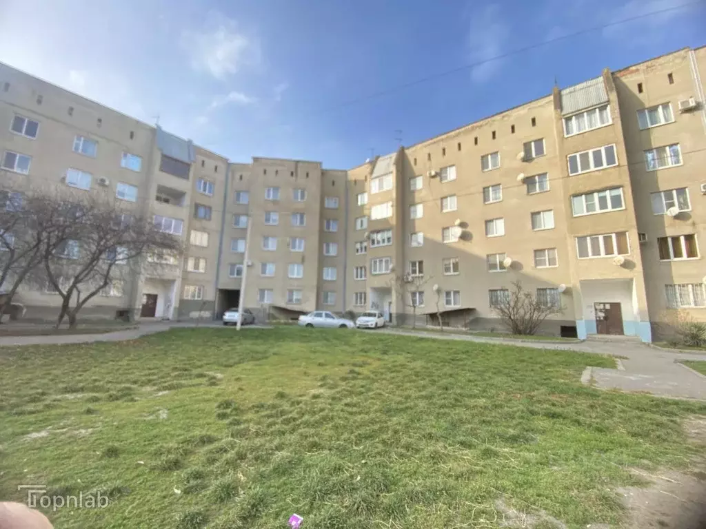 2-к кв. Кабардино-Балкария, Нальчик ул. Ю.А. Гагарина (58.2 м) - Фото 1