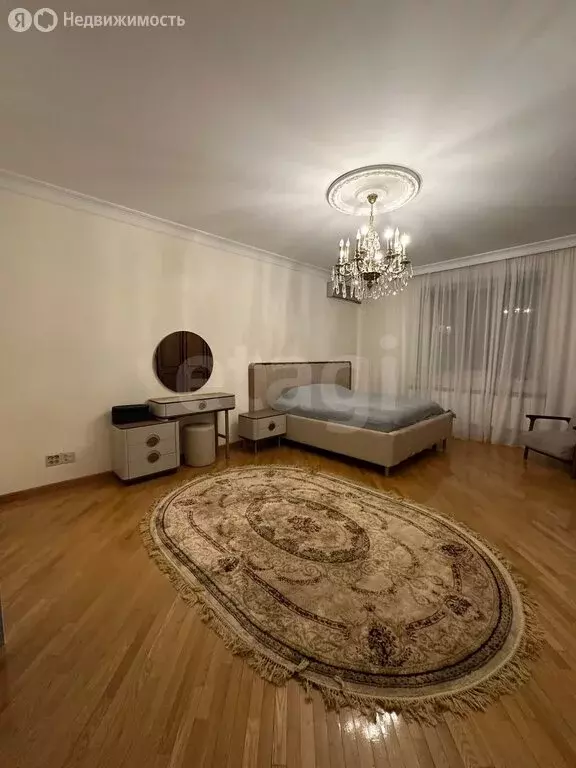 4-комнатная квартира: Махачкала, проспект Гамидова, 6А (160 м) - Фото 1