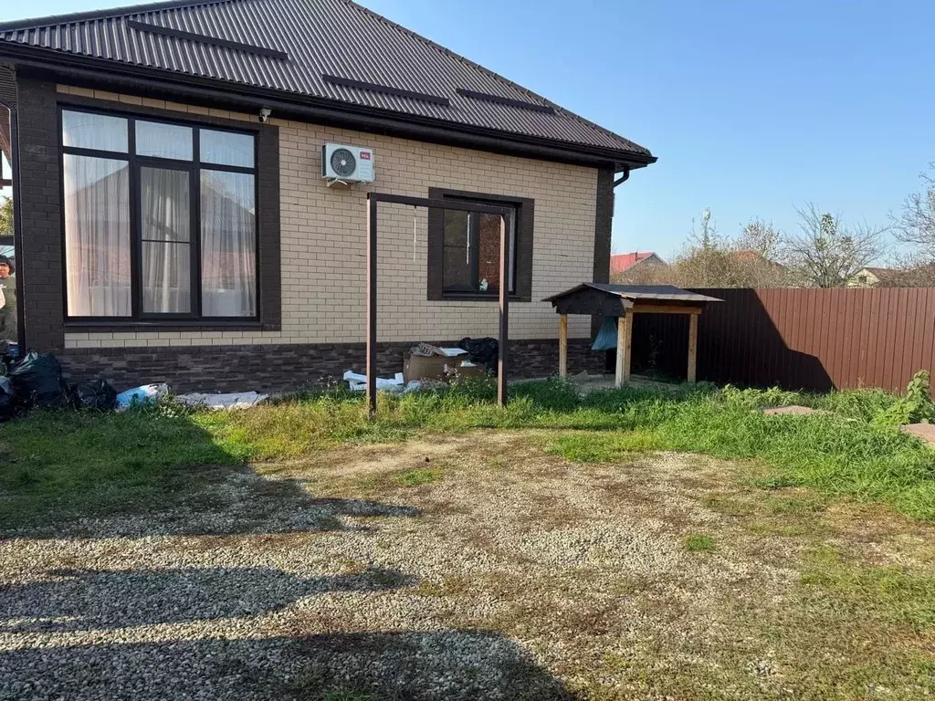 Дом в Краснодарский край, Белореченск Узкий пер. (100 м) - Фото 1