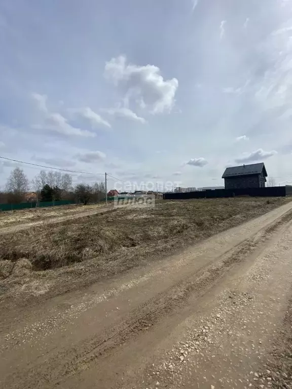 Участок в Московская область, Серпухов городской округ, д. Скрылья ул. ... - Фото 2