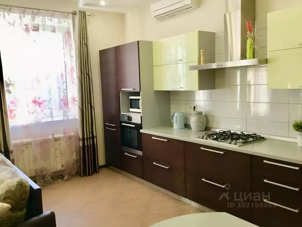 Дом в Татарстан, Казань Сборная ул., 11 (240 м) - Фото 1