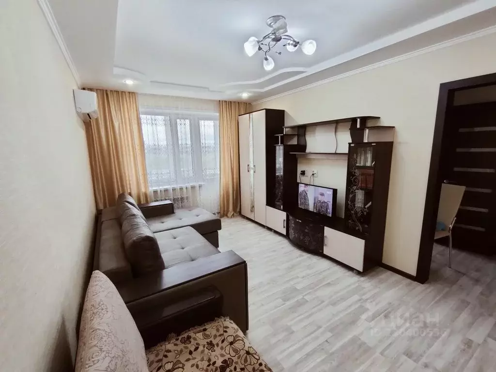 1-к кв. Курская область, Курчатов ул. Строителей, 5 (35.0 м) - Фото 0