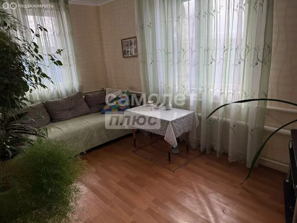 Дом в Моревское сельское поселение, посёлок Мирный, улица Комарова, 40 ... - Фото 1