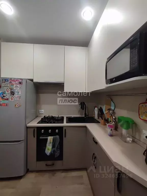 3-к кв. Архангельская область, Коряжма Советская ул., 8 (60.6 м) - Фото 1