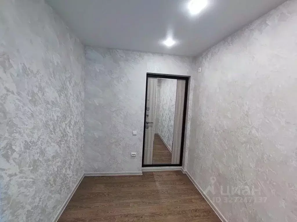 2-к кв. Омская область, Омск ул. 10 лет Октября, 111/1 (53.0 м) - Фото 1